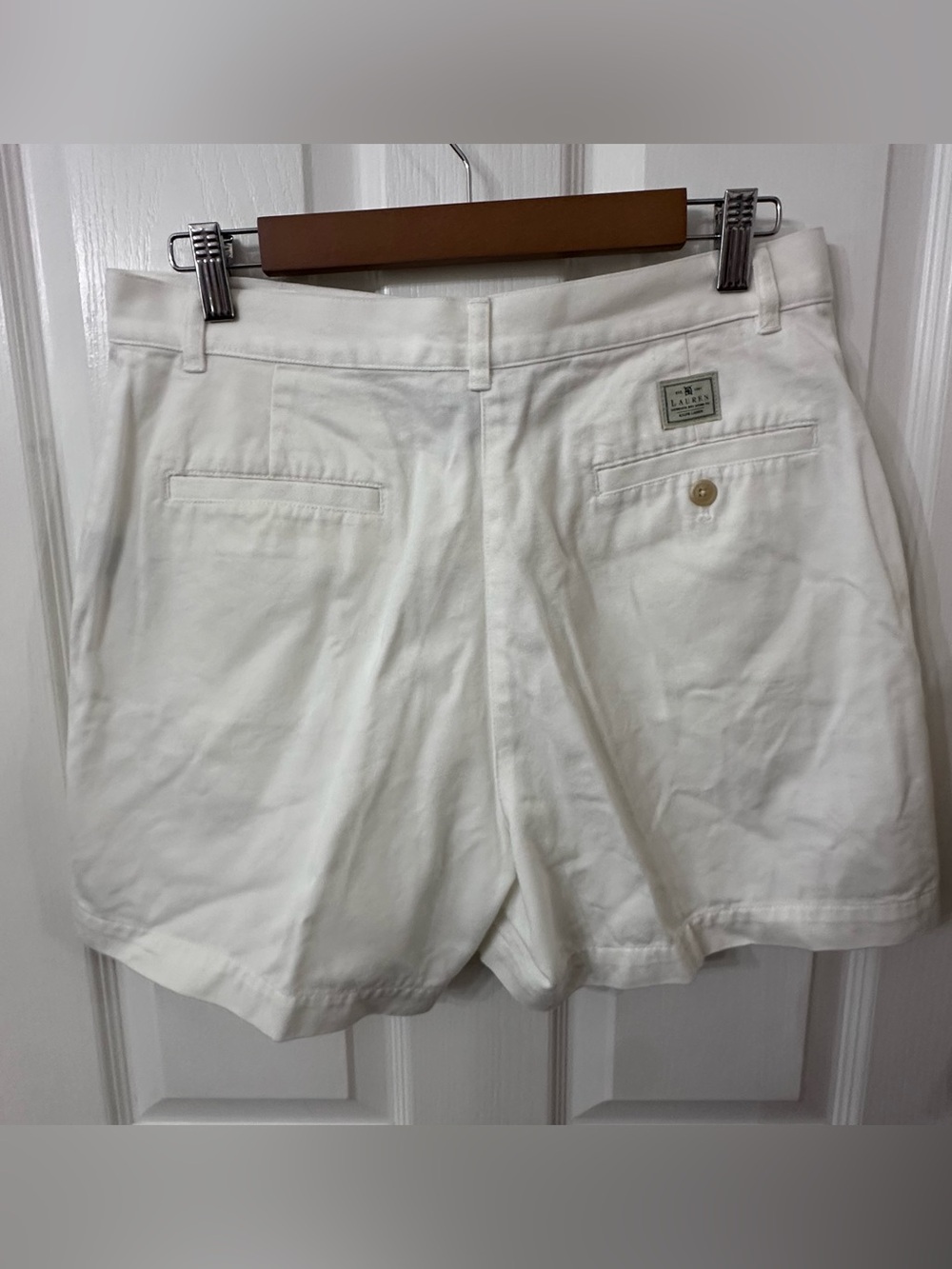 Lauren Ralph Lauren White High Waisted Cotton Chino Shorts 12P - Picture 3 of 6